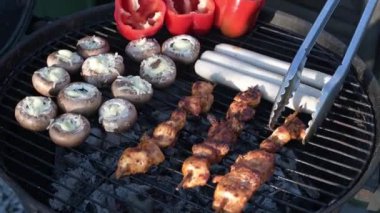barbekü, sebze, et, açık hava yemekleri.