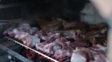 barbekü ve et pişirmek