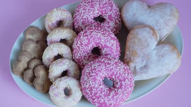 Donuts Com Gelo Donuts Coração Vários Doces — Vídeo de Stock