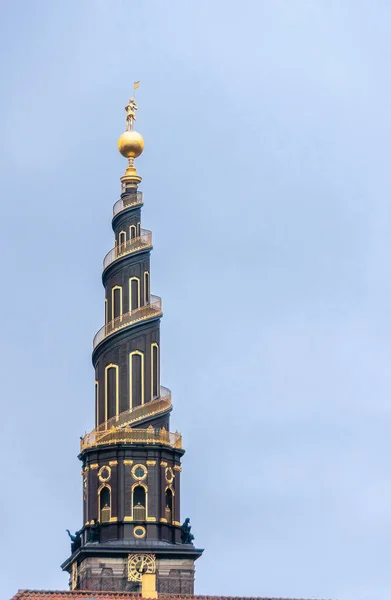 Kodaň Dánsko Září 2010 Kostel Vor Frelsers Věž Izolovaná Proti — Stock fotografie