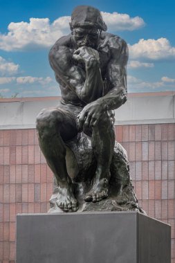 Pasadena, CA, USA - 8 Haziran 2023: Norton Simon Sanat Müzesi. Auguste Rodin 'in 