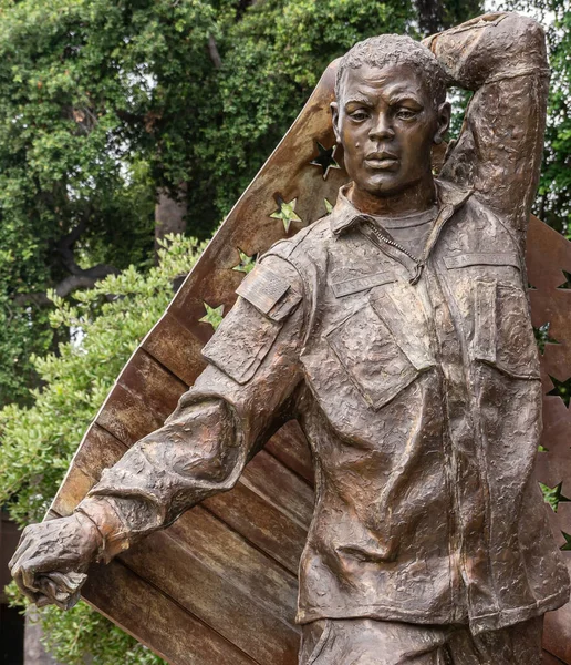 Pasadena Usa Juni 2023 Soldat Närbild Enduring Heroes Memorial Bronsstaty — Stockfoto