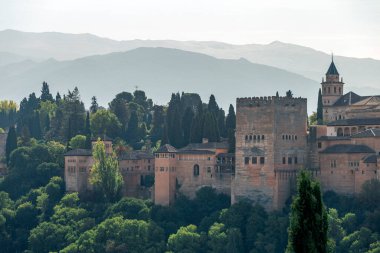 Granada, İspanya - 28 Ekim 2022: Granada, İspanya 'da Alhambra manzarası