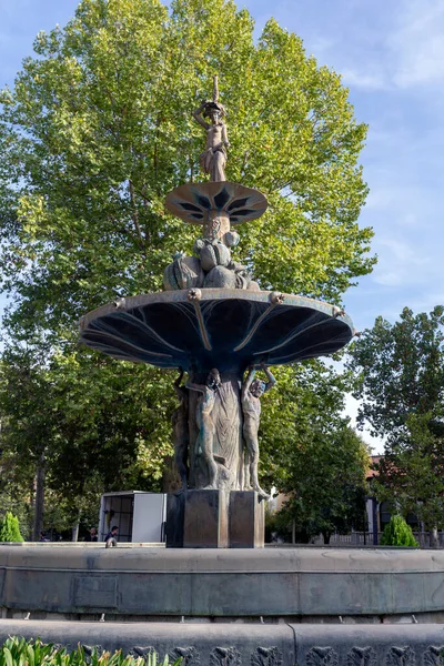 西班牙格拉纳达 2022年10月28日 格拉纳达的格拉纳达斯喷泉 — 图库照片