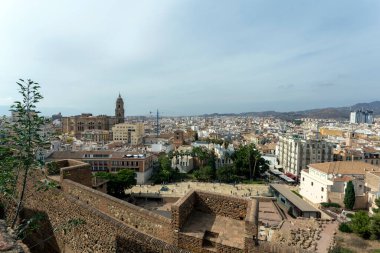 Malaga, İspanya - 29 Ekim 2022: Malaga 'nın Alcazaba' dan görünüşü