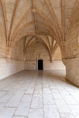 Lizbon, Portekiz - 04 03 2023: Lizbon 'da bir yaz günü Jeronimos Manastırı.