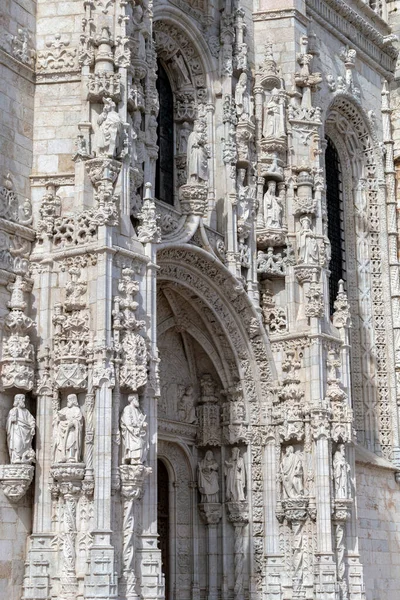 ポルトガル リスボン 2023年4月4日 リスボンの夏の日にジェロニモス修道院 — ストック写真