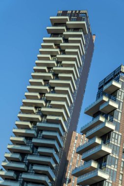Milan, İtalya - 4 Nisan 2025: Milano 'daki Torre Solaria gökdeleni