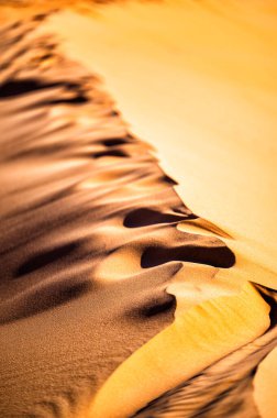 Çöl kum tepeleri yakın plan. Sahra Çölü, Erg Chebbi, Fas.