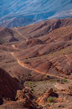 Dades Gorges, Boumalne Dades, Fas civarındaki çöl dağları manzarası.