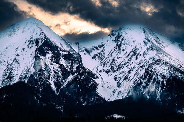 Paesaggio Montuoso Nuvoloso Del Belianske Tatra Slovacchia — Foto Stock