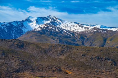 Veleta Dağı 'nın kış manzarası. Sierra Nevada Dağları, İspanya.