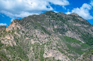 Güney İspanya 'nın güzel bir tatil yeri. Sierra de Tejeda, Almijara ve Alhama Dağları