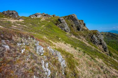 Bieszczady Dağları 'nın bahar manzarası. Kopa Dağı 'nın manzarası.