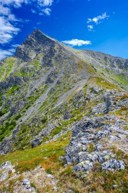 High Tatras 'taki Krivan Dağı. Slovakya 'nın ikonik bir dağı.