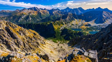 Kartal Yolu 'ndan Tatra Dağları' nın Panoraması. Tüm Tatra 'daki en zor ve tehlikeli yol..
