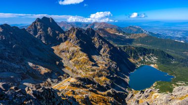 Kartal Yolu 'ndan Tatra Dağları' nın Panoraması. Tüm Tatra 'daki en zor ve tehlikeli yol..