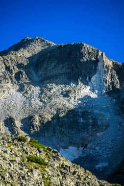 Rila dağlarının yaz manzarası. Bulgaristan ve Balkan Yarımadası 'nın en yüksek sıradağları. Musala Dağı..