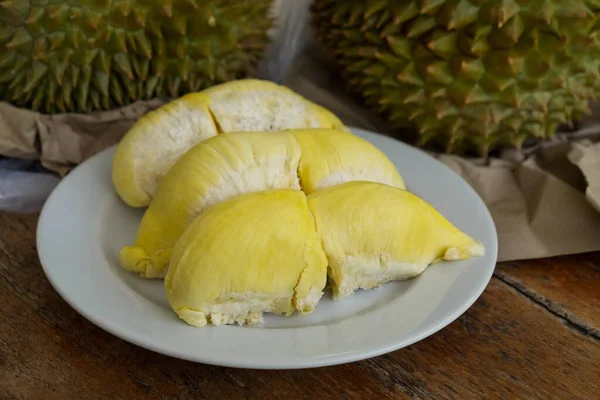 Durian Król Owoców Białej Płycie Dojrzałe Świeże Golden Durian Smaczne — Zdjęcie stockowe