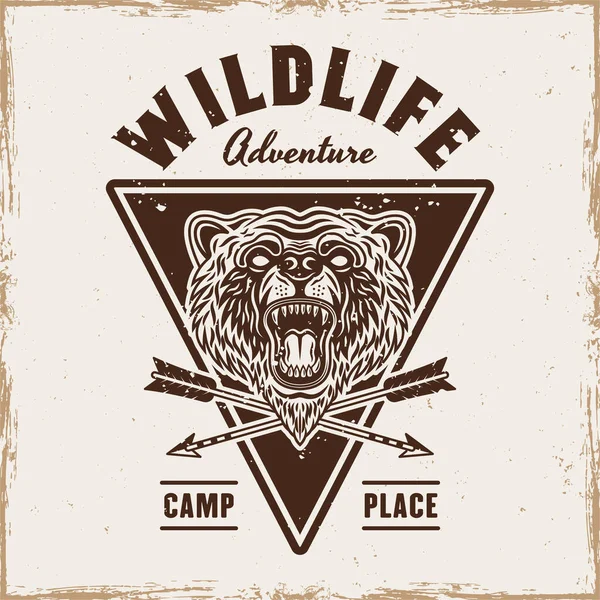 Ours Grunge Emblème Insigne Étiquette Logo Pour Camping Plein Air — Image vectorielle