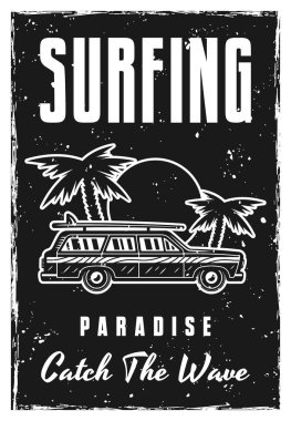 Klasik arabalı, palmiye ağaçlı ve günbatımlı klasik sörf posteri. Plaj, seyahat ve yaz temalı tasarımlar, tişörtler ve baskılar için Retro stil illüstrasyonu mükemmeldir.