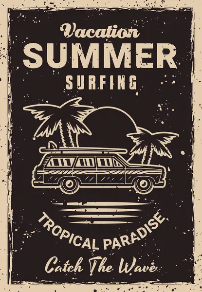 Klasik arabalı, palmiye ağaçlı ve günbatımlı klasik sörf posteri. Plaj, seyahat ve yaz temalı tasarımlar, tişörtler ve baskılar için Retro stil illüstrasyonu mükemmeldir.