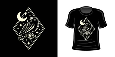 Açık renk tişört desenli karga dövmesi illüstrasyonu. Gotik, gizemli ve mistik tasarımlar için mükemmel.