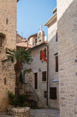 Karadağ 'ın Eski Kotor kentindeki Aziz Peter Kilisesi