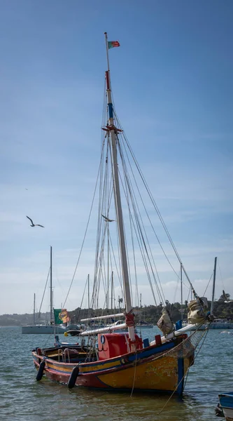 Португальская Рыбацкая Лодка Гавани Алворе Алгарве Португалия — стоковое фото