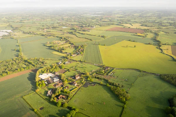 Vista Aérea Una Granja Campos Circundantes Campo Kent Reino Unido —  Fotos de Stock