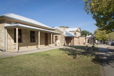 Müdüriyet Ofisi Cephesi, Beechworth, Victoria, Avustralya