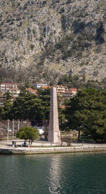 Karadağ 'ın Kotor kentinde Düşen Özgürlük Anıtı