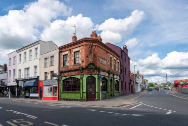 Cheltenham, İngiltere 'deki Vine halk evi.