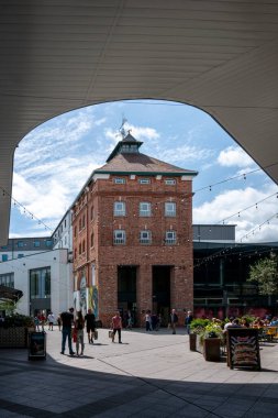 Cheltenham, İngiltere 'deki eski Brewery Tower manzaralı.