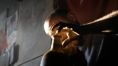 Clay Toprakla Çömlek Sürahisi Yapıyorum Yakın plan