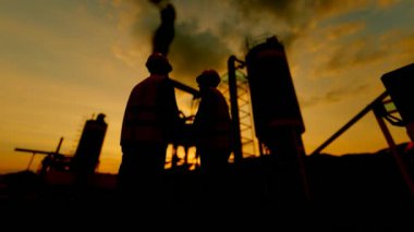 Sunset 'te Havalandırma Fabrikası ve Mühendisleri