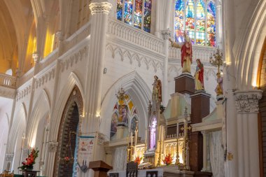 Mysore, Hindistan - 5 Haziran 2023: St. Philomena Katedrali Mysore, Karnataka, Hindistan 'da bulunan bir katolik kilisesidir.