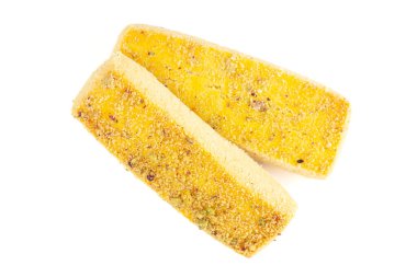 İki tatlı ve lezzetli hindistan cevizi ezmeli kurabiye. Beyaz bir arka planda. Tepeden tırnağa. Besin düzlüğü.