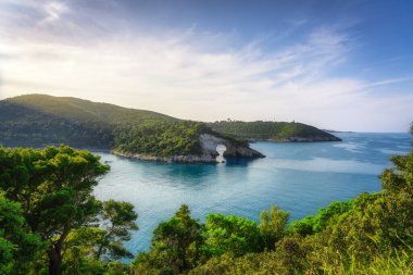 Vieste, San Felice kaya kemeri, Gargano yarımadası, Puglia ya da Apulia bölgesi, İtalya, Avrupa