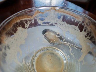 Boş kahve fincanı, kahve zamanı.