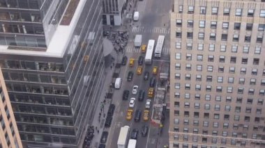 Trafik Yukarıdan Yapılarla çevrili - Statik Görüntüler