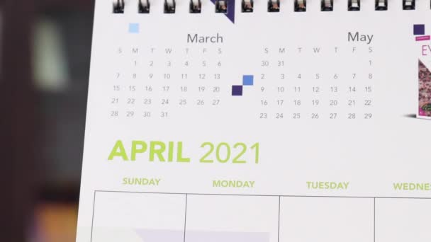 Abril 2021 Calendario Primer Plano — Vídeos de Stock