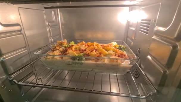 Veggie Potato Cheese Meal Oven Close — Stock Video