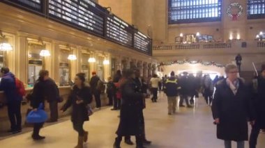 People Walking In Grand Central Station - Static