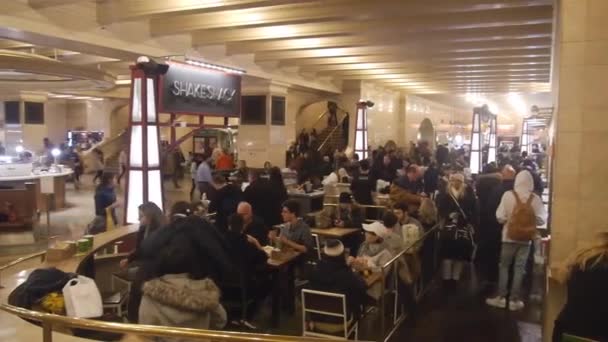 People Sitting Restaurant Underground Passage Pan Right Left — Stock video
