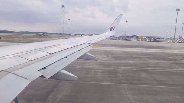 Vue Atterrissage Avion Depuis Fenêtre — Video