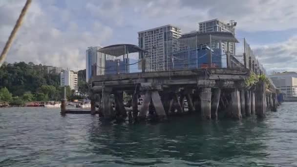 Blick Auf Den Schiffshafen Von Einem Fahrenden Boot Aus — Stockvideo