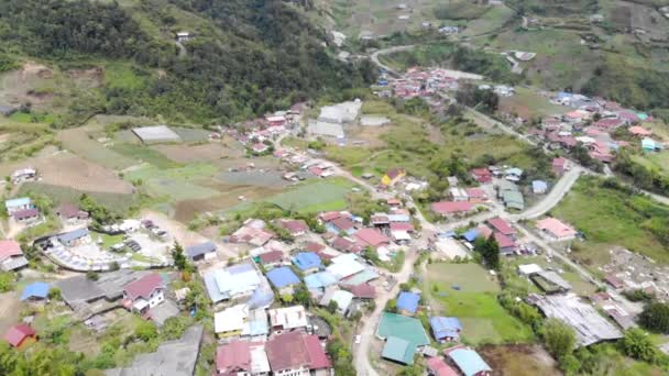 Aerial View Houses Nearby Tropical Hillside Kudasang Town Malaysia — Stock Video