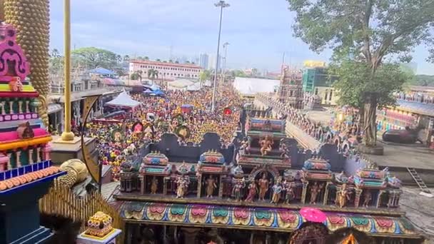 Südasiatische Hindus Feiern Traditionelles Thaipusan Fest Malaysia — Stockvideo