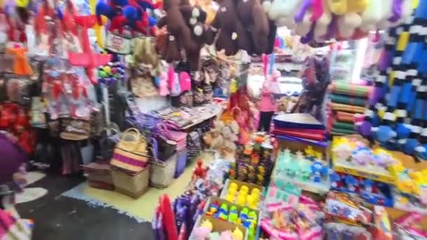 Asijské Ženy Šátky Nakupování Tradičním Trhu — Stock video